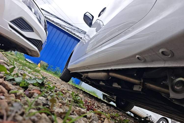 Used Wuling Hongguang New Energy 2025 Extended-Range Hybrid 50 km Standard Version Left Side Sill