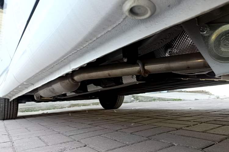 Used Wuling Hongguang New Energy 2025 Extended-Range Hybrid 50 km Utility Version Left Side Sill