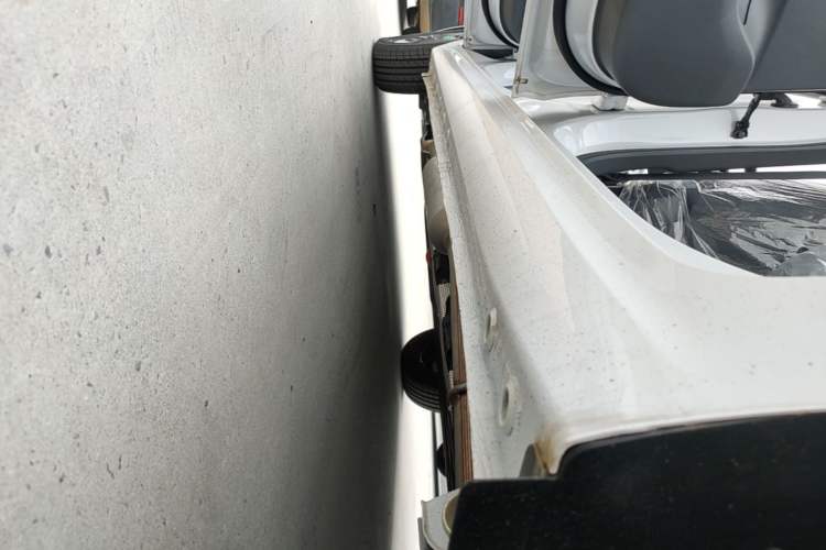 Used Wuling Hongguang New Energy 2025 Extended-Range Hybrid 50KM Comfort Version Left Side Sill