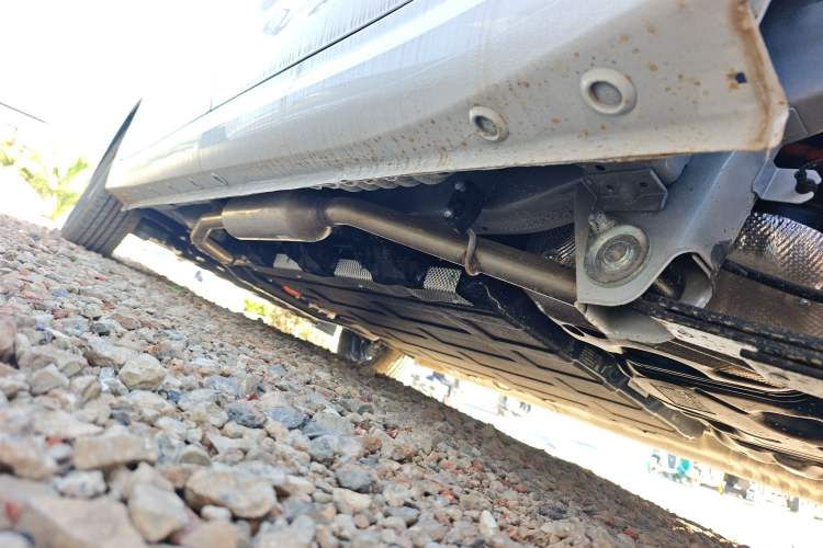 Used Wuling Hongguang New Energy 2025 Extended-Range Hybrid 50 km Standard Version Left Side Sill