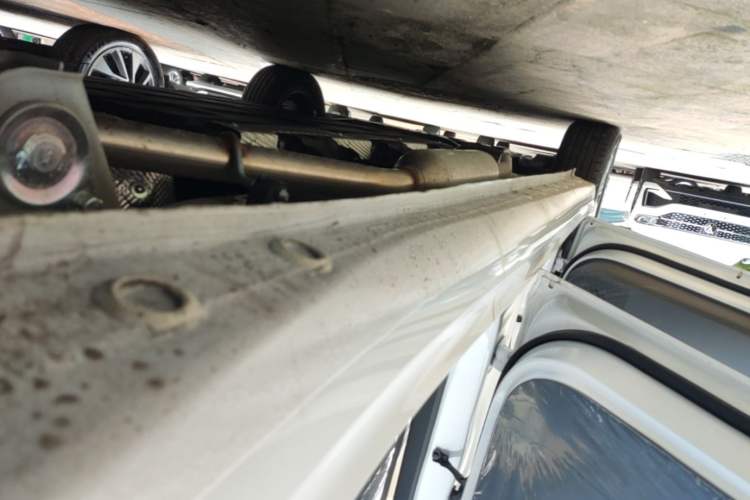 Used Wuling Hongguang New Energy 2025 Extended-Range Hybrid 50 km Utility Version Left Side Sill