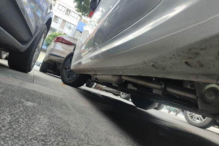 Used Wuling Hongguang New Energy 2025 Extended-Range Hybrid 50KM Comfort Version Left Side Sill