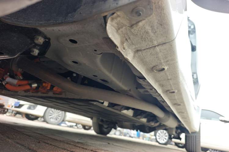 Used Wuling Hongguang New Energy 2025 Extended-Range Hybrid 50KM Comfort Version Left Side Sill