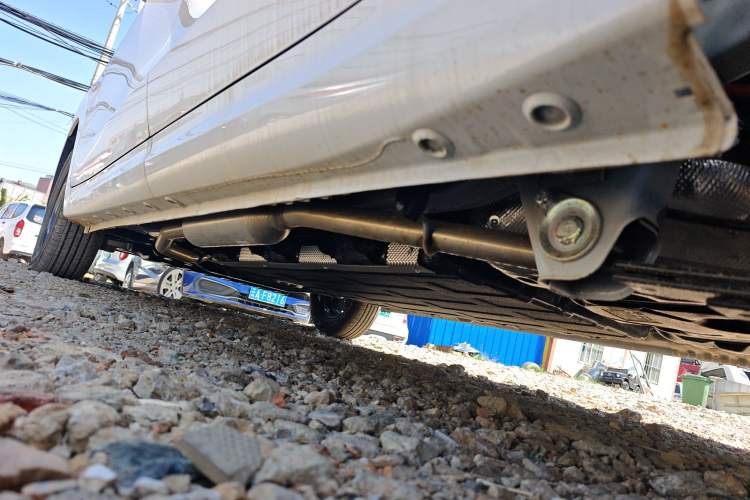 Used Wuling Hongguang New Energy 2025 Extended-Range Hybrid 50 km Standard Version Left Side Sill