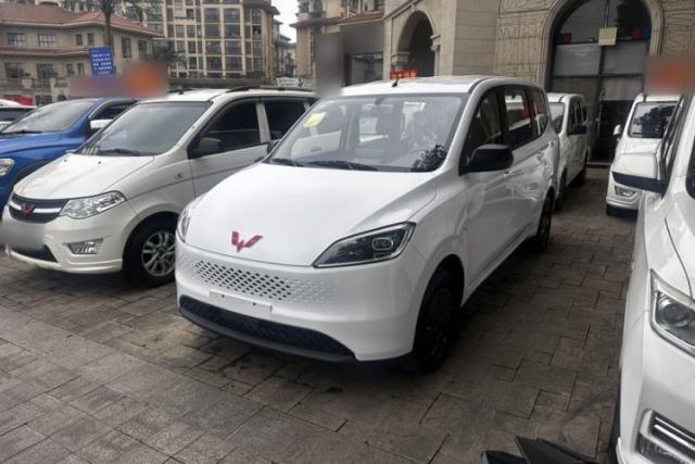 Used Wuling Hongguang New Energy 2025 Extended-Range Hybrid 50KM Comfort Version