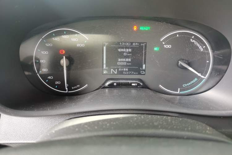 Used Wuling Hongguang New Energy 2025 Extended-Range Hybrid 50KM Comfort Version Odometer Close Up