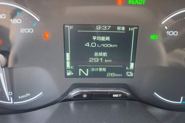 Used Wuling Hongguang New Energy 2025 Extended-Range Hybrid 50KM Comfort Version Odometer Close Up