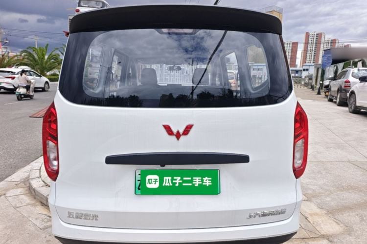 Used Wuling Hongguang New Energy 2025 Extended-Range Hybrid 50 km Standard Version Rear