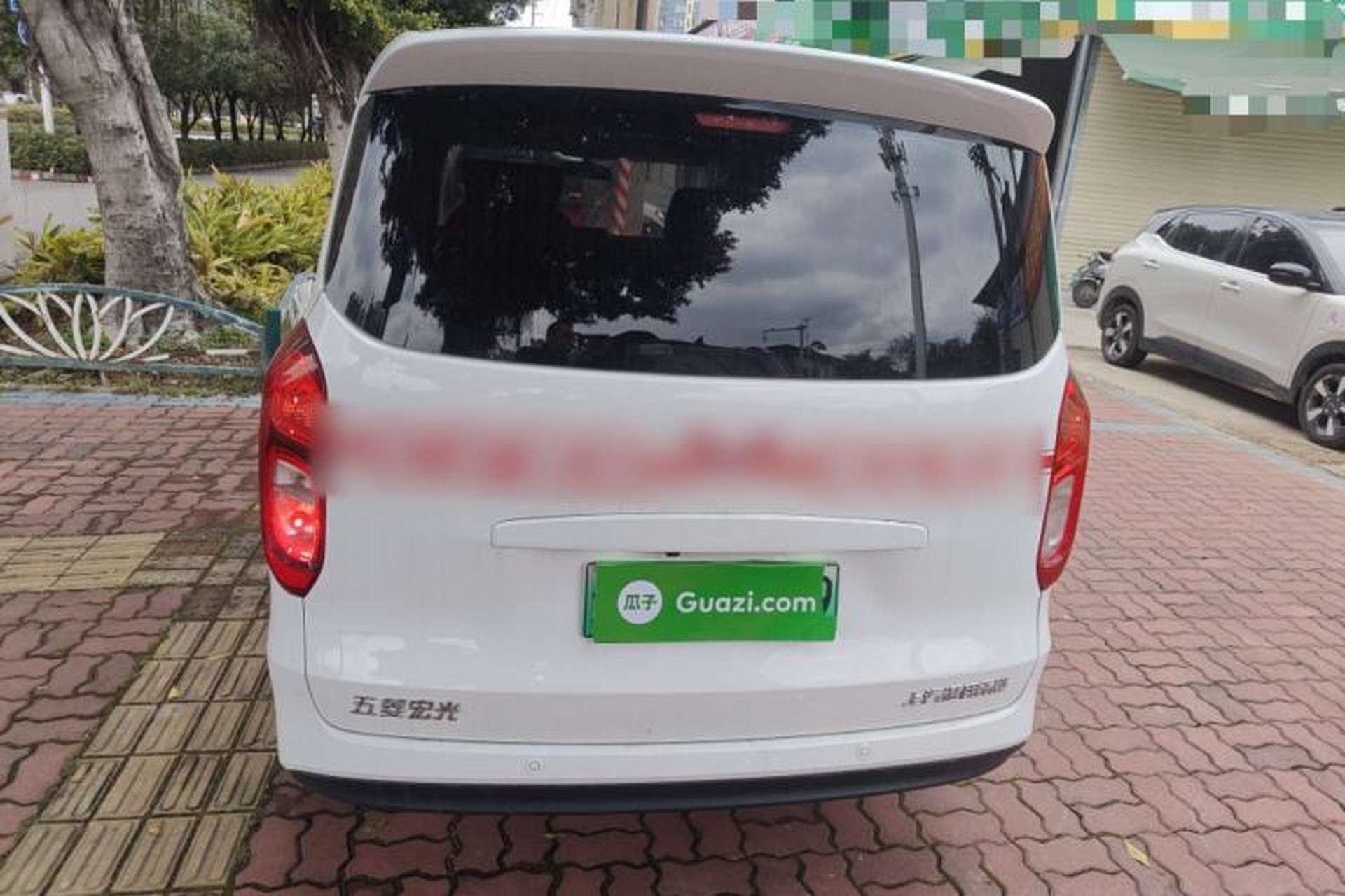 Used Wuling Hongguang New Energy 2025 Extended-Range Hybrid 50KM Comfort Version Rear