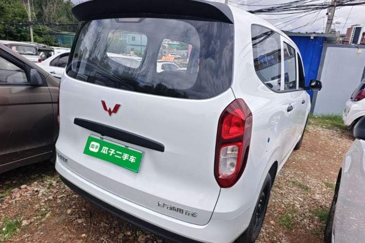 Used Wuling Hongguang New Energy 2025 Extended-Range Hybrid 50 km Standard Version Rear Right 45 Deg