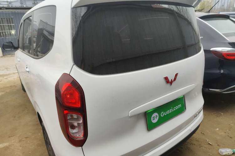 Used Wuling Hongguang New Energy 2025 Extended-Range Hybrid 50KM Comfort Version Rear
