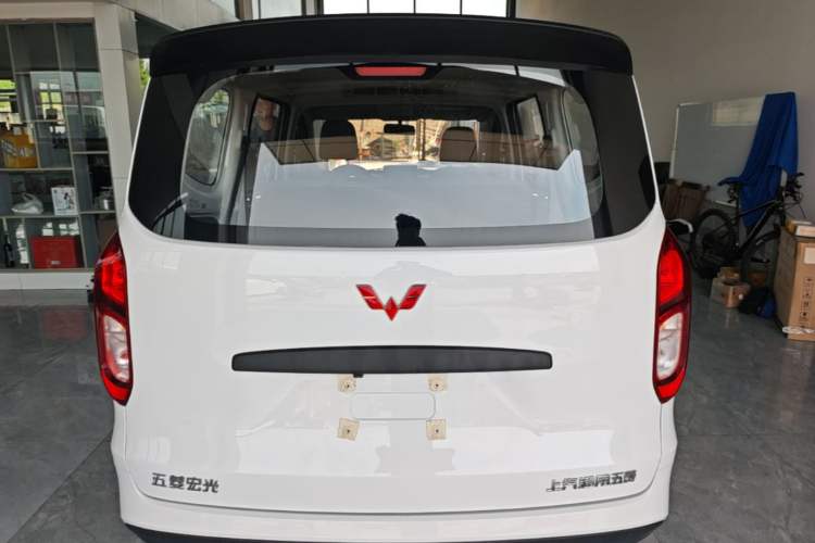 Used Wuling Hongguang New Energy 2025 Extended-Range Hybrid 50 km Standard Version Rear