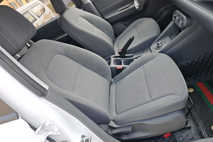 Used Wuling Hongguang New Energy 2025 Extended-Range Hybrid 50KM Comfort Version Right Front Seat
