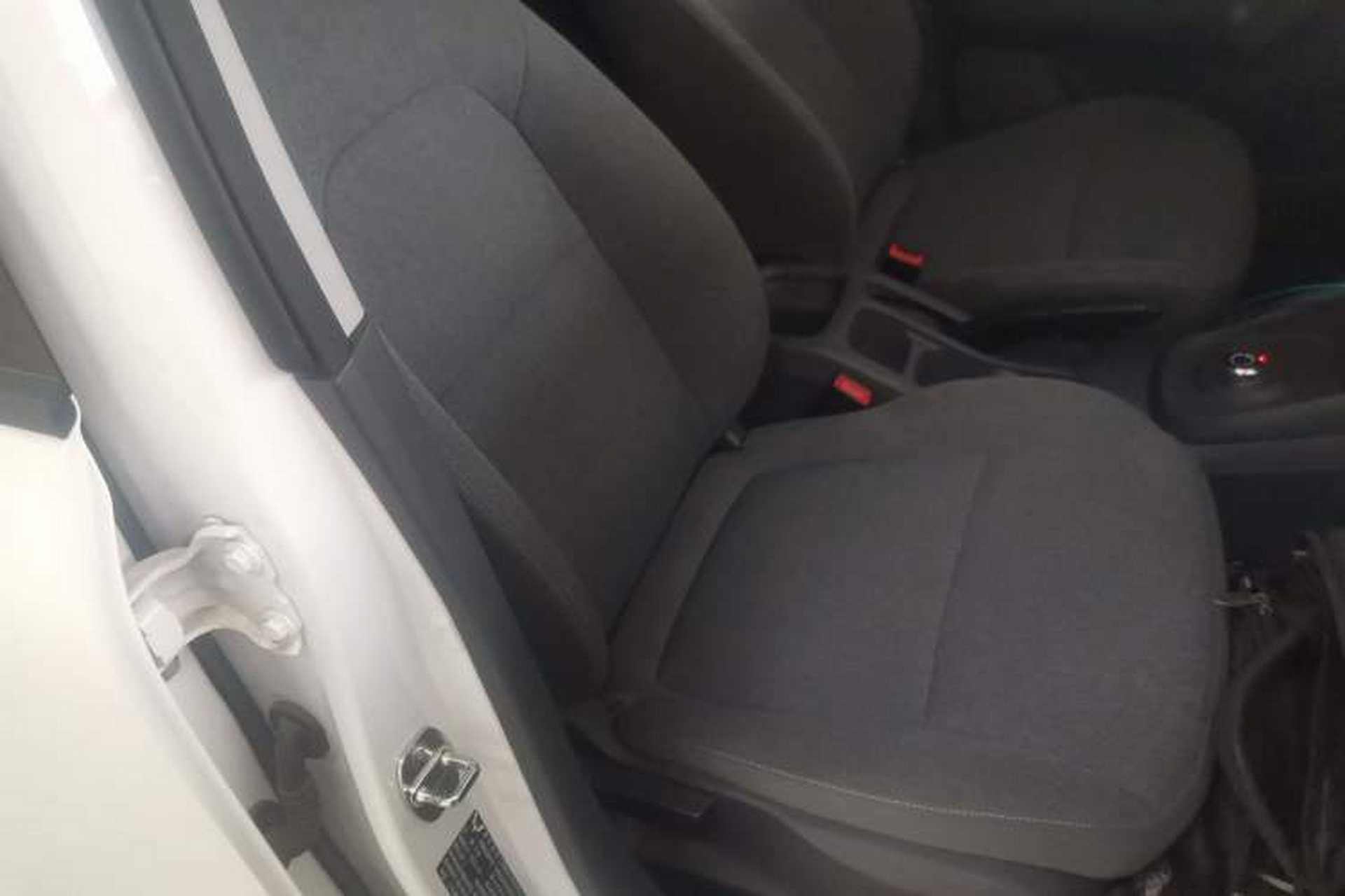 Used Wuling Hongguang New Energy 2025 Extended-Range Hybrid 50KM Comfort Version Right Front Seat