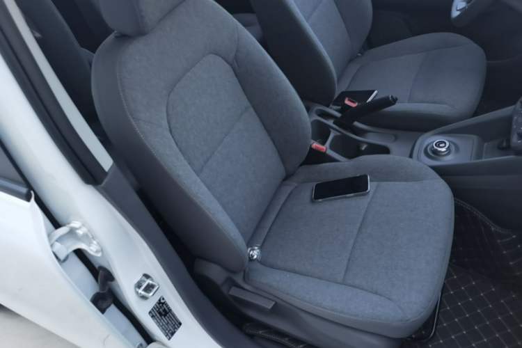 Used Wuling Hongguang New Energy 2025 Extended-Range Hybrid 50KM Comfort Version Right Front Seat