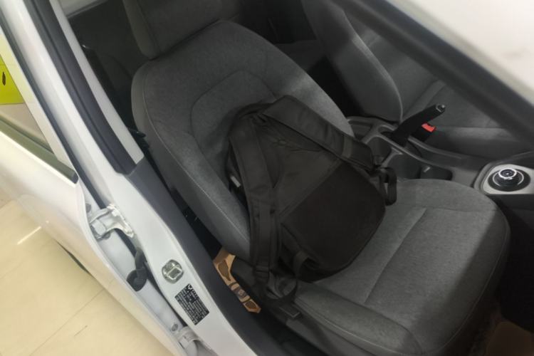Used Wuling Hongguang New Energy 2025 Extended-Range Hybrid 50 km Standard Version Right Front Seat