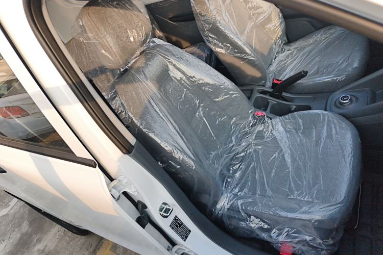 Used Wuling Hongguang New Energy 2025 Extended-Range Hybrid 50 km Standard Version Right Front Seat