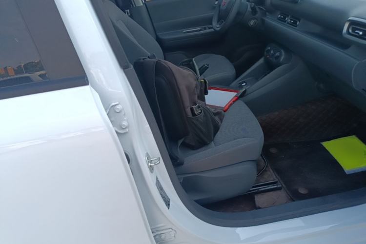 Used Wuling Hongguang New Energy 2025 Model Range-Extending Hybrid 150KM Comfort Edition Right Front Seat