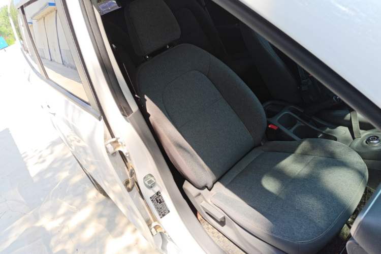 Used Wuling Hongguang New Energy 2025 Extended-Range Hybrid 50KM Comfort Version Right Front Seat