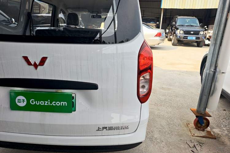 Used Wuling Hongguang New Energy 2025 Extended-Range Hybrid 50 km Utility Version Right Rear Taillight