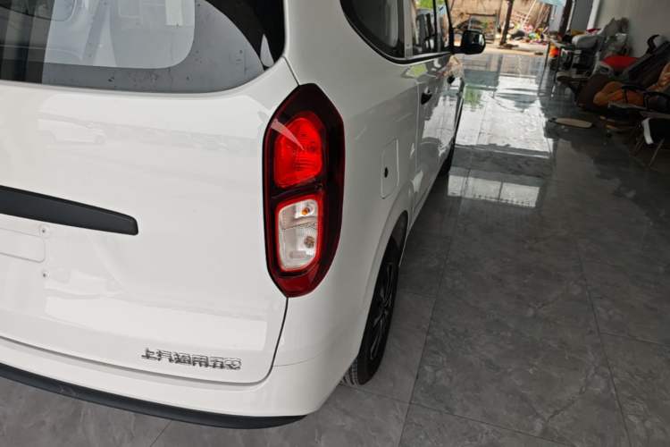 Used Wuling Hongguang New Energy 2025 Extended-Range Hybrid 50 km Standard Version Right Rear Taillight