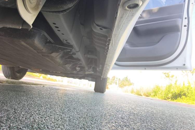 Used Wuling Hongguang New Energy 2025 Extended-Range Hybrid 50KM Comfort Version Right Side Sill