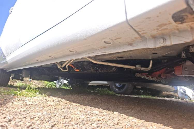 Used Wuling Hongguang New Energy 2025 Extended-Range Hybrid 50KM Comfort Version Right Side Sill