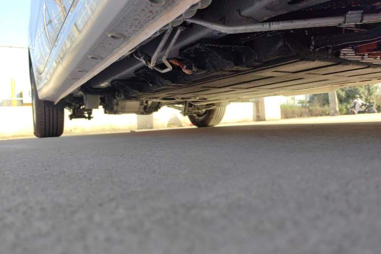 Used Wuling Hongguang New Energy 2025 Extended-Range Hybrid 50KM Comfort Version Right Side Sill