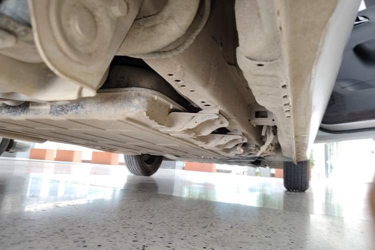 Used Wuling Hongguang New Energy 2025 Extended-Range Hybrid 50KM Comfort Version Right Side Sill