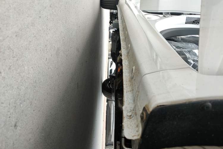 Used Wuling Hongguang New Energy 2025 Extended-Range Hybrid 50KM Comfort Version Right Side Sill