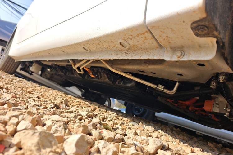 Used Wuling Hongguang New Energy 2025 Extended-Range Hybrid 50 km Standard Version Right Side Sill