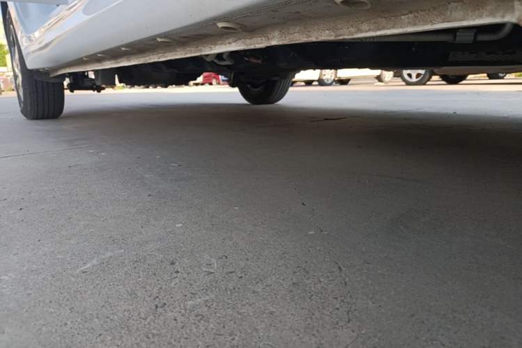 Used Wuling Hongguang New Energy 2025 Model Range-Extending Hybrid 150KM Comfort Edition Right Side Sill