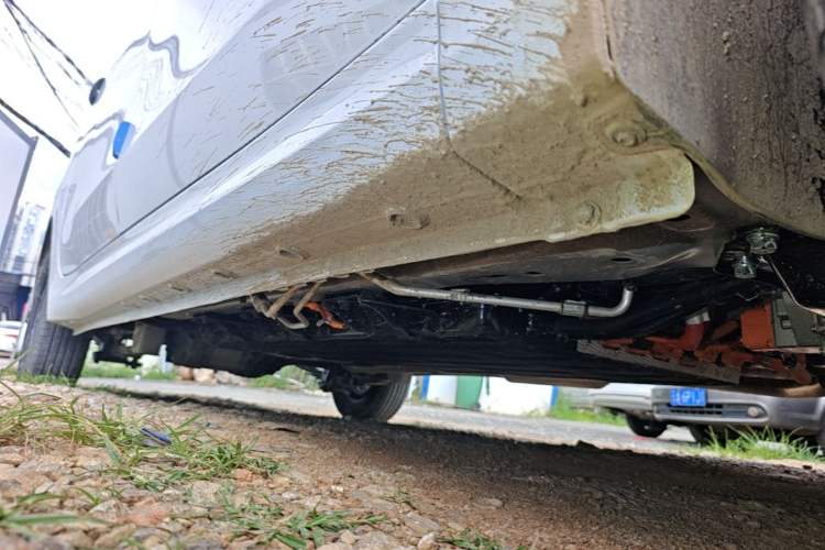 Used Wuling Hongguang New Energy 2025 Extended-Range Hybrid 50 km Standard Version Right Side Sill