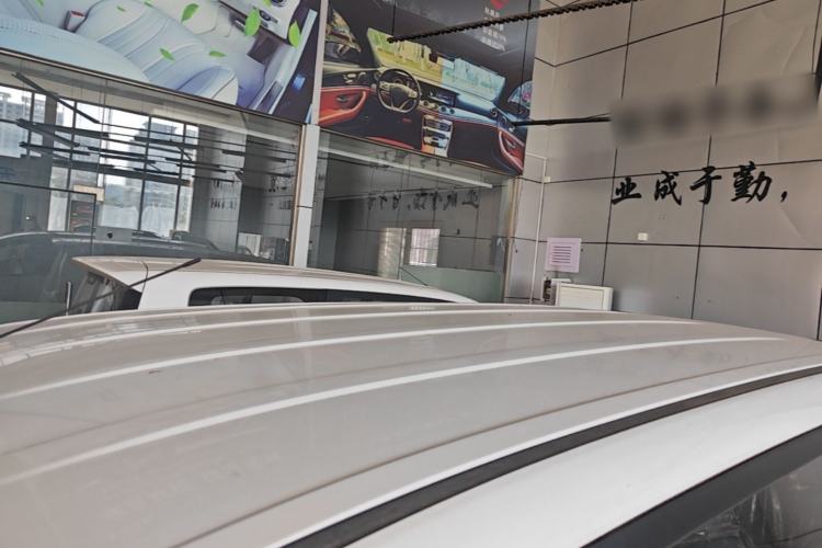 Used Wuling Hongguang New Energy 2025 Extended-Range Hybrid 50KM Comfort Version Roof