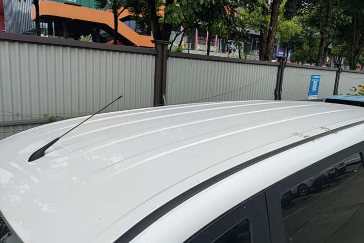 Used Wuling Hongguang New Energy 2025 Extended-Range Hybrid 50KM Comfort Version Roof