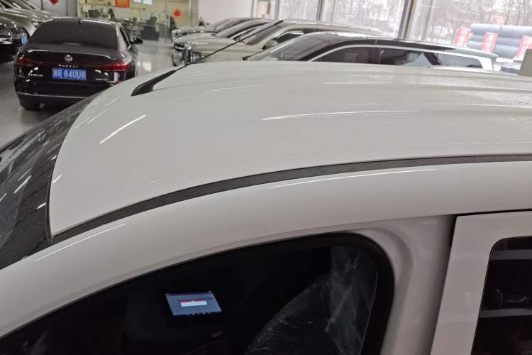 Used Wuling Hongguang New Energy 2025 Extended-Range Hybrid 50 km Utility Version Roof