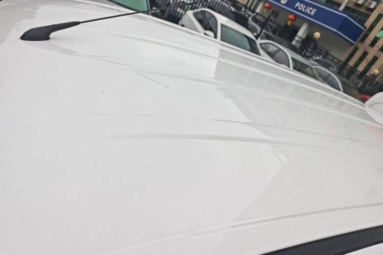 Used Wuling Hongguang New Energy 2025 Extended-Range Hybrid 50KM Comfort Version Roof