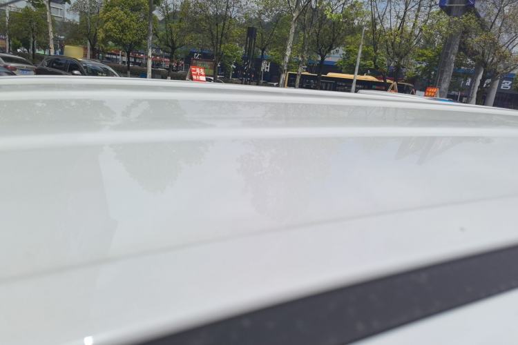 Used Wuling Hongguang New Energy 2025 Extended-Range Hybrid 50KM Comfort Version Roof