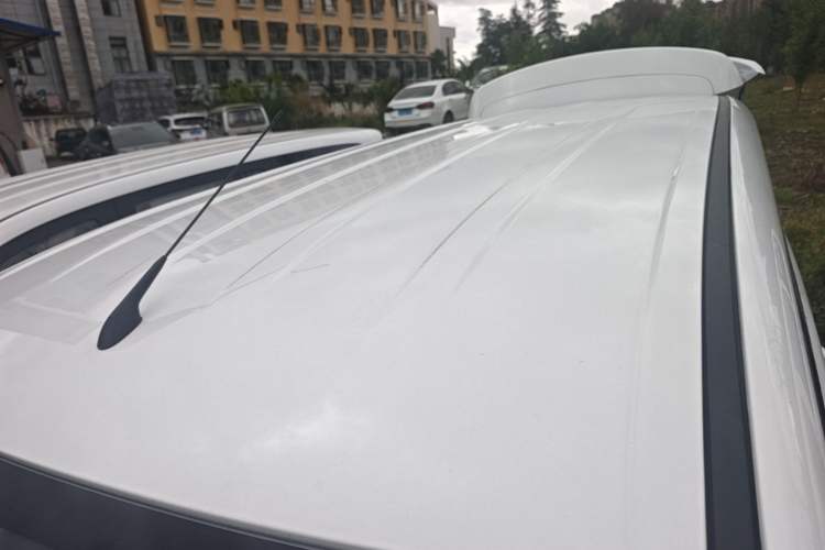 Used Wuling Hongguang New Energy 2025 Extended-Range Hybrid 50KM Comfort Version Roof