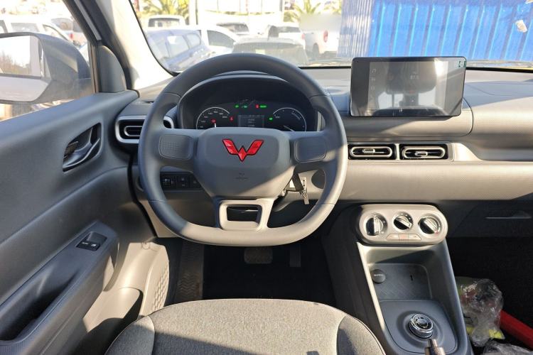 Used Wuling Hongguang New Energy 2025 Extended-Range Hybrid 50 km Standard Version Steering Wheel