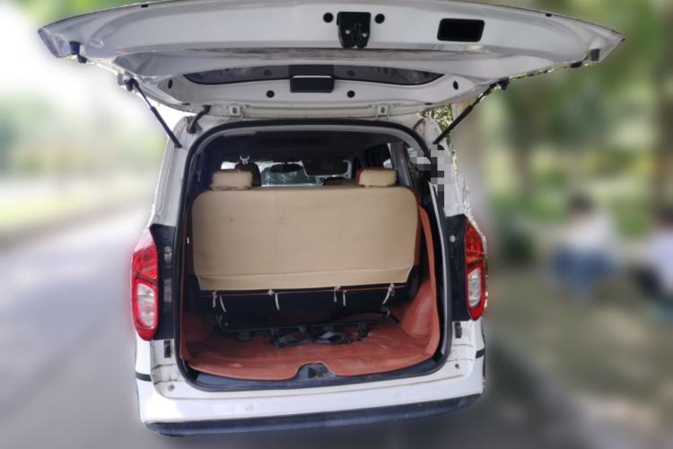 Used Wuling Hongguang New Energy 2025 Extended-Range Hybrid 50KM Comfort Version Trunk