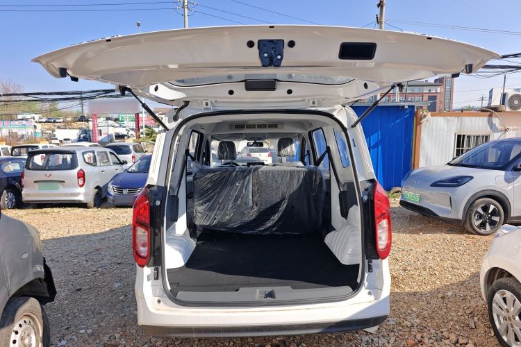 Used Wuling Hongguang New Energy 2025 Extended-Range Hybrid 50 km Standard Version Trunk