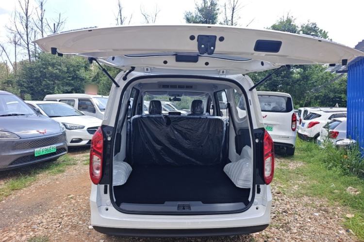 Used Wuling Hongguang New Energy 2025 Extended-Range Hybrid 50 km Standard Version Trunk