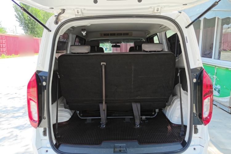 Used Wuling Hongguang New Energy 2025 Extended-Range Hybrid 50KM Comfort Version Trunk
