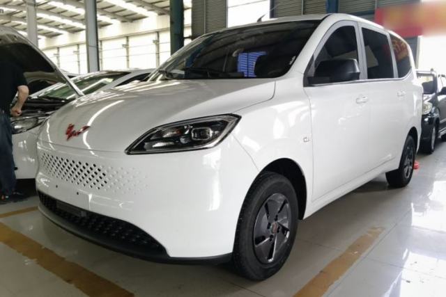 Used Wuling Hongguang New Energy 2025 Extended-Range Hybrid 50KM Comfort Version