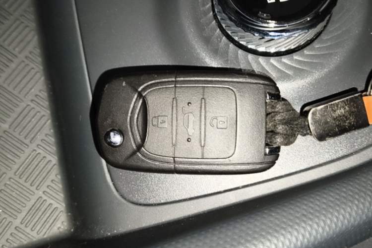 Used Wuling Hongguang New Energy 2025 Model Range-Extending Hybrid 150KM Comfort Edition Vehicle Key