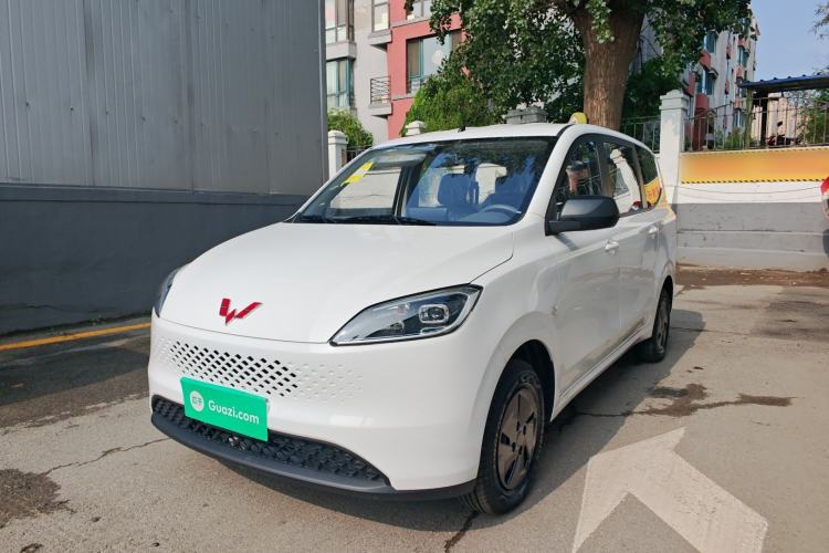 Wuling Hongguang New Energy 2025 Extended-Range Hybrid 50KM Comfort Version