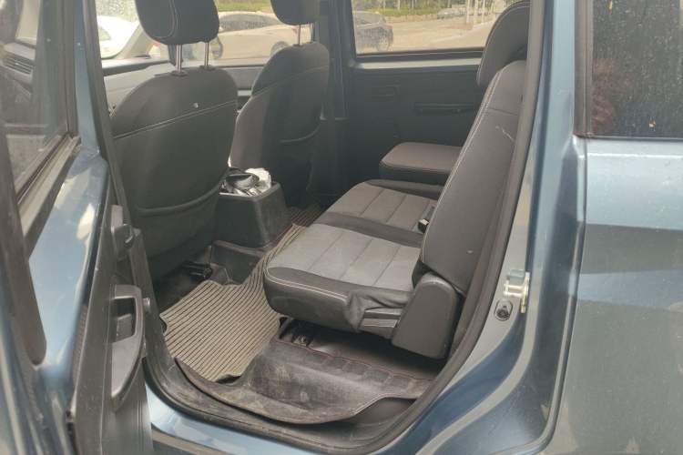 Used Wuling Hongguang PLUS 2020 1.5L Manual Standard Edition 5 Seats Left Rear Seat