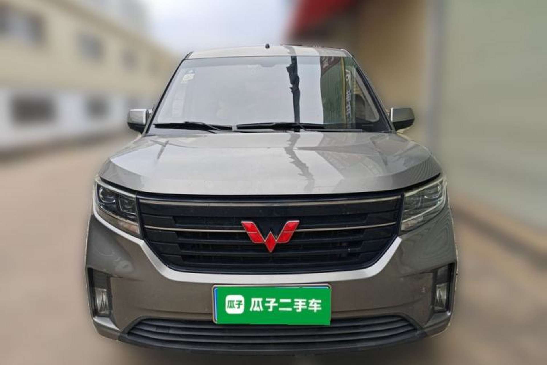 Used Wuling Hongguang PLUS 2019 1.5T Manual Luxury 7-Seater Exterior 1