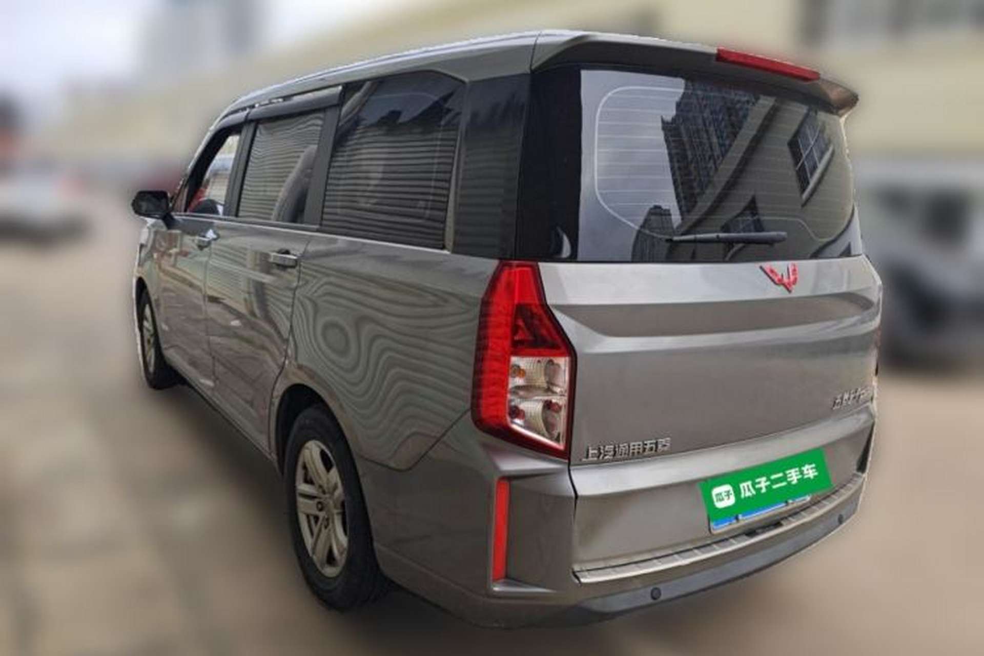 Used Wuling Hongguang PLUS 2019 1.5T Manual Luxury 7-Seater Exterior 3